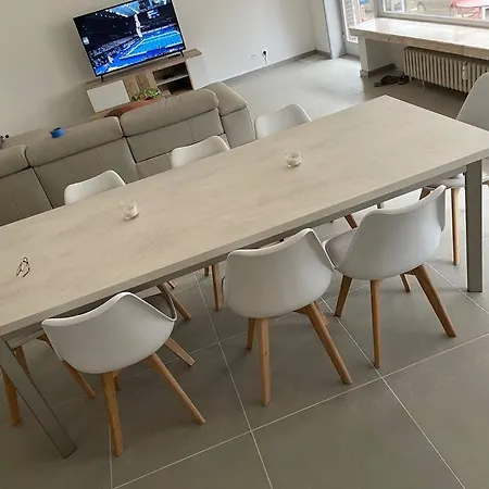 Apartment Vue Laterale Sur De Panne