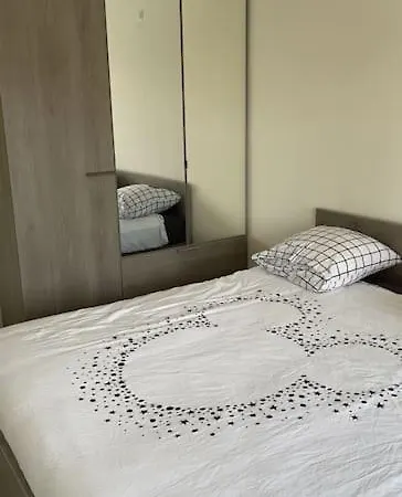 Apartment Vue Laterale Sur